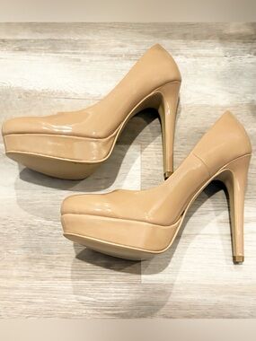 NWT CHINESE LAUNDRY PATENT WONDER PUMPS
